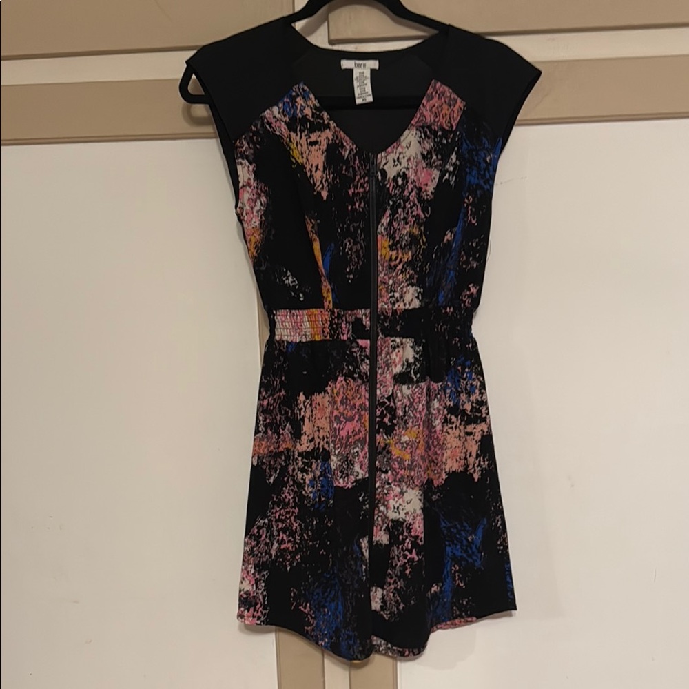 Assorted dresses - Picture 8 of 13